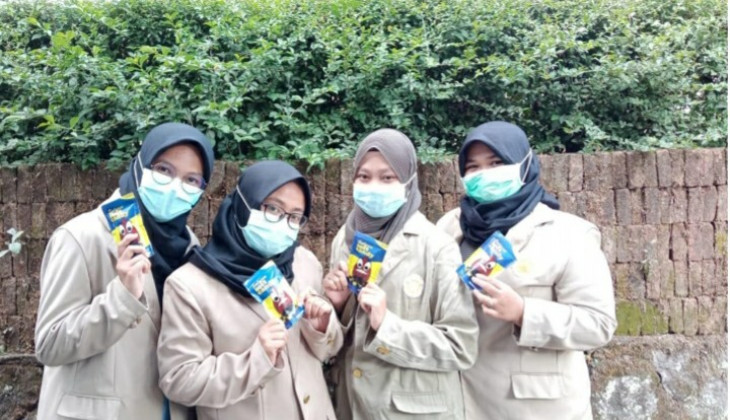 Mahasiswa UGM buat permen antidiabetes. Foto: Dok Humas UGM.