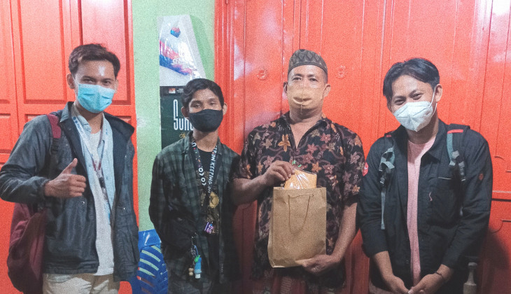 Mahasiswa UGM peneliti Perang Obor Jepara. Foto:  Dok. UGM