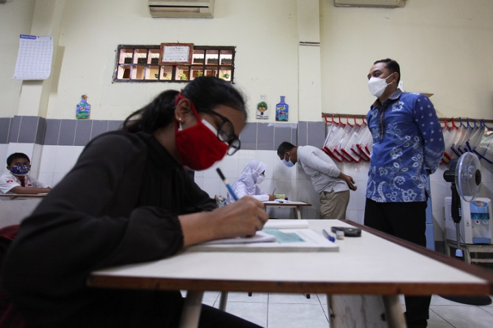 Covid-19 Surabaya Turun ke Level 2