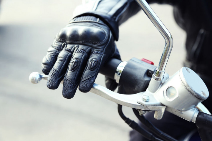 3 Langkah Mudah Merawat Selang Rem