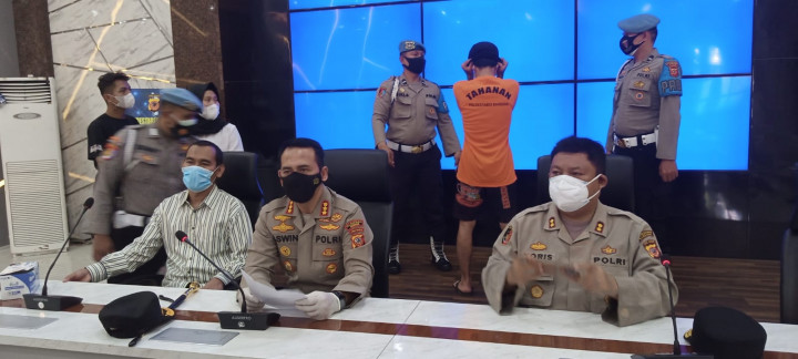 Polisi Bongkar Bisnis Prostitusi Daring di Bandung