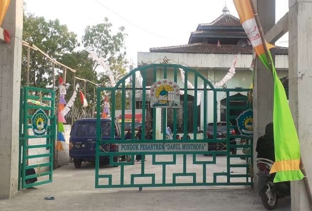 Ponpes Darul Mustofa Demak Diminta Ditutup