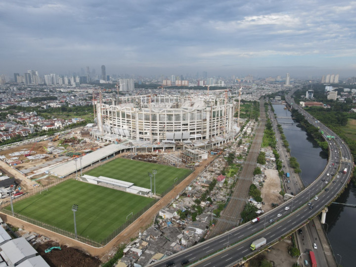 PT Jakpro Klarifikasi Soal Beredarnya Tarif Sewa Lapangan JIS