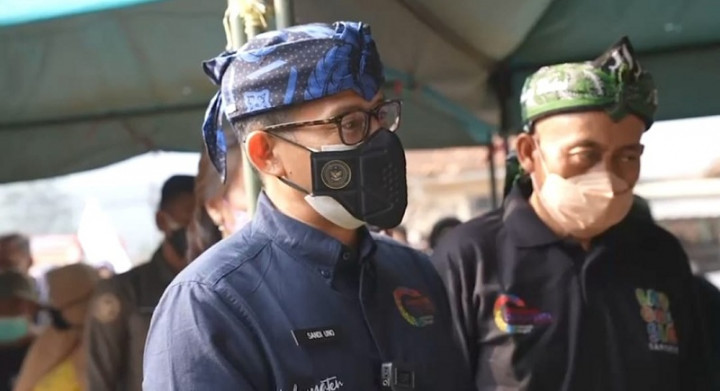 Sambangi Desa Wisata, Sandiaga Dengar Curhatan Pedagang Hingga Diminta Jadi Presiden