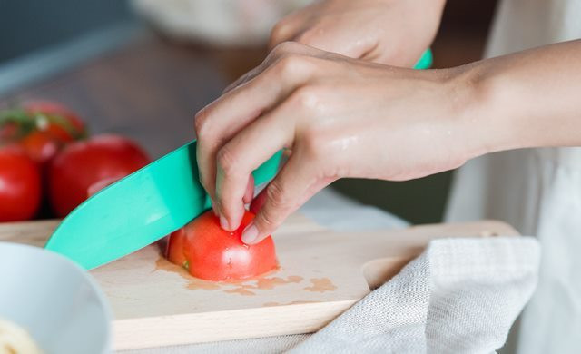 Begini cara membersihkan perkakas dapur. (Foto: Ilustrasi/Pexels.com)