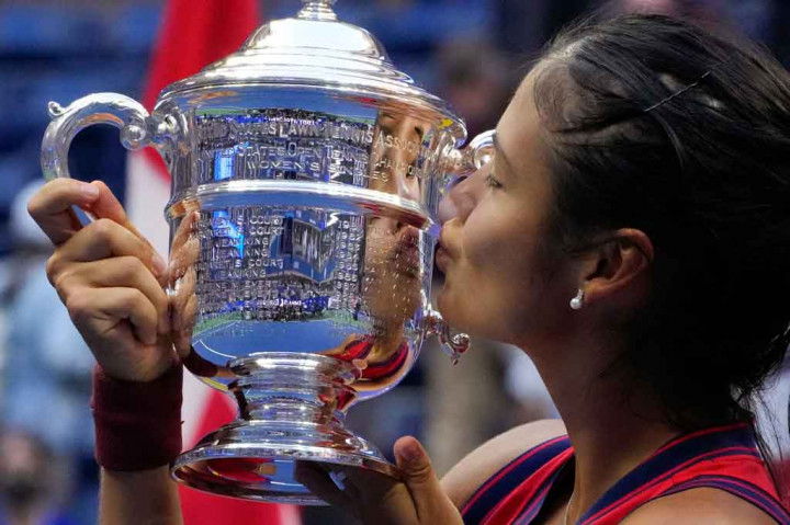 Petenis Kualifikasi Emma Raducanu Juara Tenis AS Terbuka!