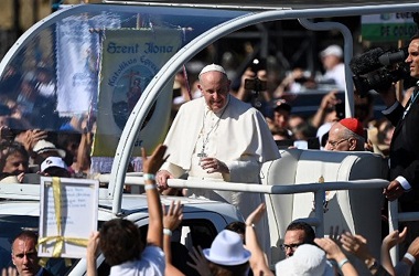 Paus Fransiskus Temui PM Hongaria, Tokoh Keras Anti-Imigran