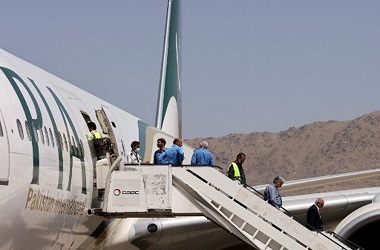 Pertama Sejak Taliban Berkuasa, Pesawat Komersial Asing Mendarat di Kabul