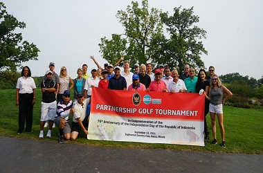 KJRI Chicago Manfaatkan Turnamen Golf untuk Promosikan Pariwisata Indonesia