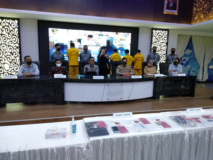 Terbitkan Sertifikat Ilegal, Eks Relawan Vaksinasi Covid-19 Ditangkap