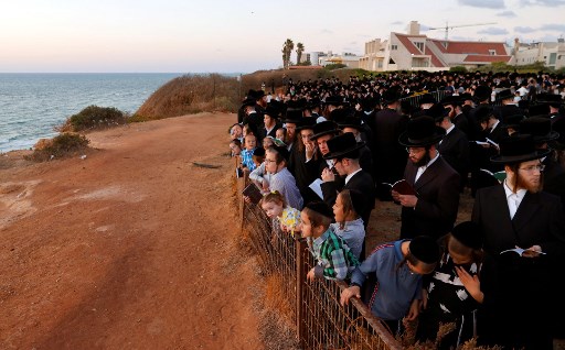 Rayakan Hari Suci Yahudi, Israel Tutup Wilayah Palestina