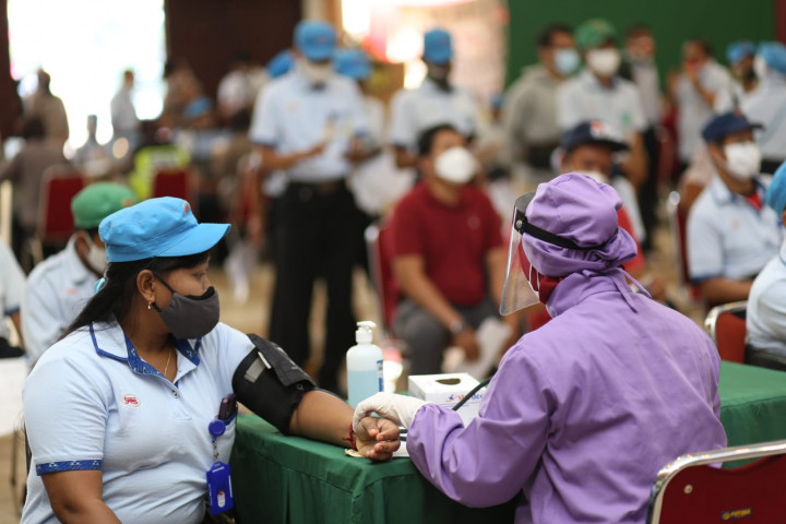 Wujudkan <i>Herd Immunity</i>, Sritex Vaksinasi 30 Ribu Orang di Sukoharjo