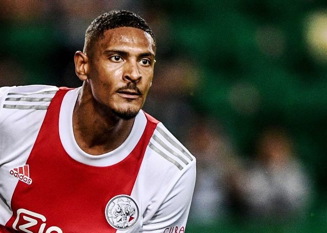 5 Fakta Menarik Sebastien Haller, Pencetak Quattrick saat Ajax Tekuk Sporting Lisbon 5-1