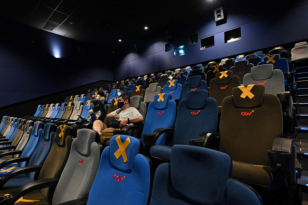 bioskop, virus korona, covid-19, protokol kesehatan, bioskop dibuka