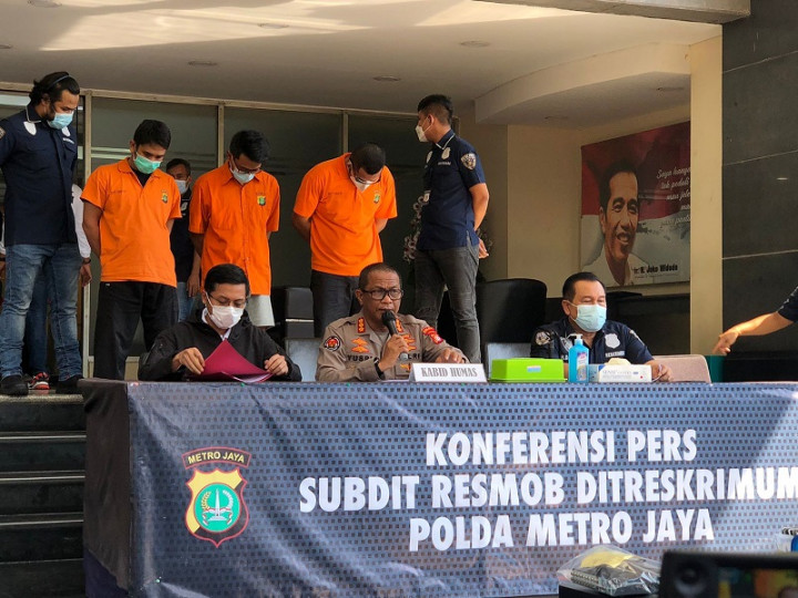 Pembuat Pelat Mobil Anggota DPR dan Polri Palsu Ditangkap