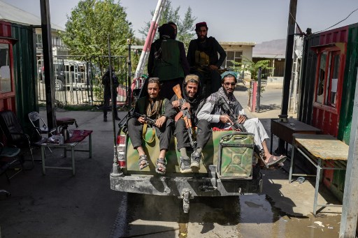 Taliban Serahkan Harta Rampasan ke Bank Sentral Afghanistan, Termasuk Emas