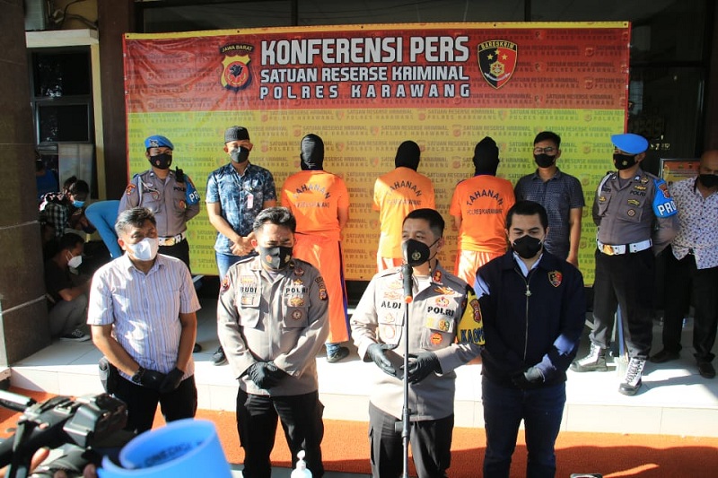   Tiga tersangka kasus pengrusakan dan kekerasan dihadirkan dalam konferensi pers. Istimewa