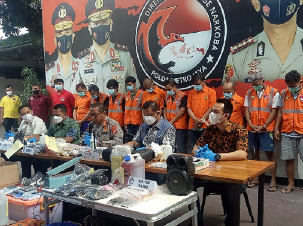 Penyelundupan Ekstasi dari Jakarta ke Sulsel Terbongkar