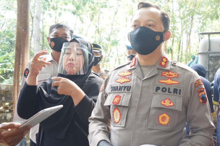 Polisi Tetapkan 2 Tersangka Pembuang Limbah Ciu di Bengawan Solo