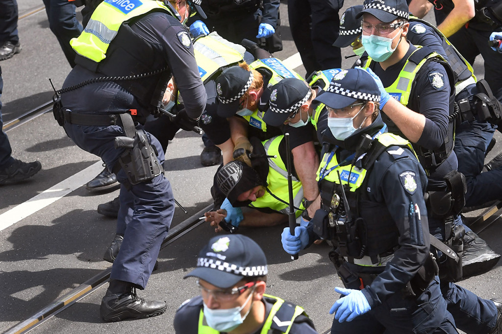 Demo Anti-Lockdown di Melbourne Diwarnai Kericuhan