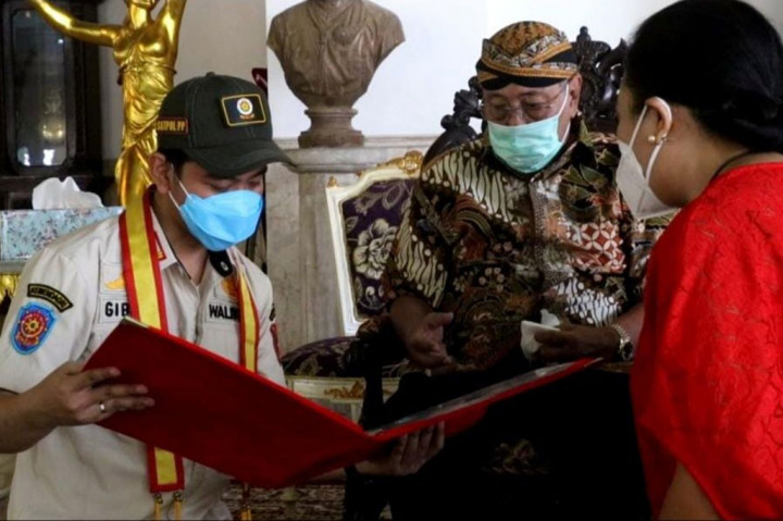 Gibran Peroleh Gelar Bangsawan dari Keraton Solo