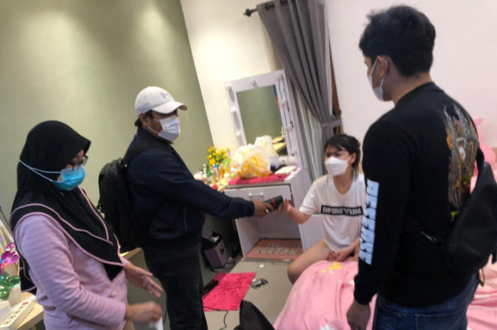 Profil Selebgram RR yang Viral karena Mempertontonkan Organ Kewanitaan