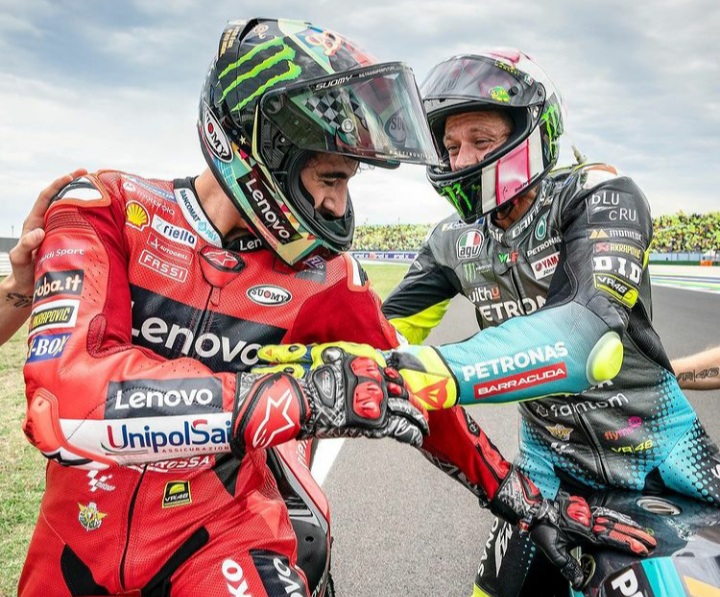 Murid-muridnya Makin Menggila, Rossi Bisa Pensiun dengan Tenang