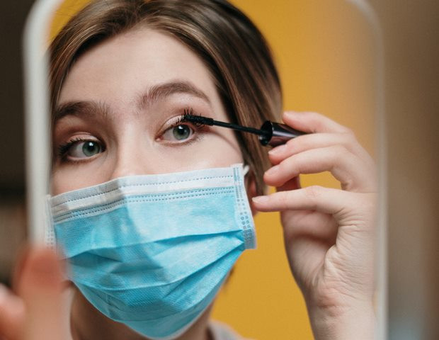 Ini inspirasi make up cantik walau pakai masker. (Foto: Ilustrasi/Pexels.com)