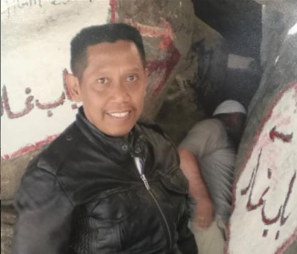 Tukul saat di Gua Hiro (Foto: @tukul.arwanaofficial)