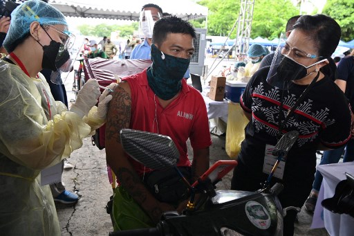 Filipina Incar Vaksinasi 90 Persen Populasi Sebelum Pemilu 2022