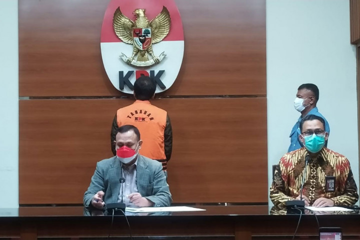 Foto: Azis Syamsuddin Ditahan KPK