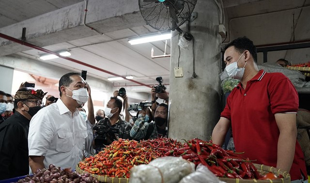 Menteri Perdagangan M Lutfi saat meninjau salah satu pasar rakyat di wilayah Bali - - Foto: dok Kemendag