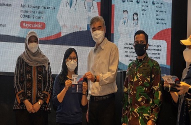 Dubes AS Kunjungi Lokasi Pemberian Vaksin Pfizer untuk Umum di Jakarta