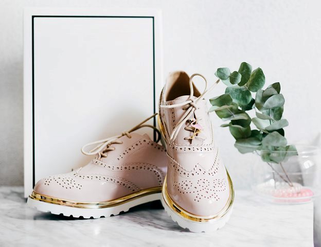 Ini berbagai gaya sepatu untuk si kaki lebar. (Foto: Ilustrasi/Unsplash.com)