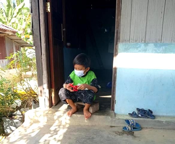 Ini kisah Aldiano Dafa Raharjo yang harus kehilangan kedua orang tuanya karena covid-19. (Foto: Dok. Benihbaik)