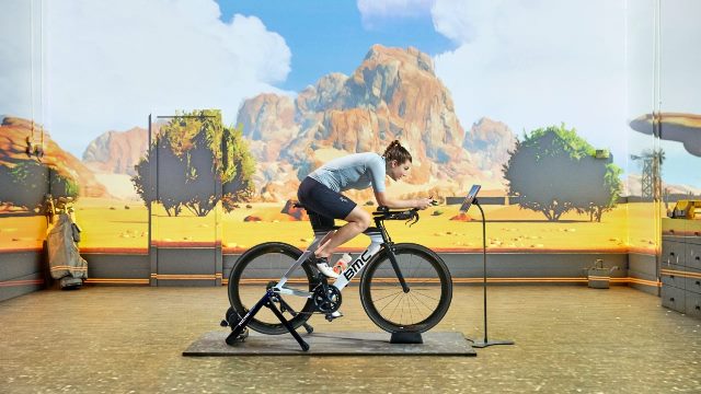 Virtual cycling jadi cara jitu bersepeda sehat dan aman di tengah pandemi. (Foto: Dok. Triathlonvibe)