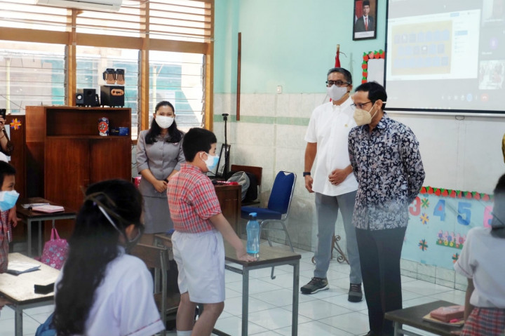 Bukan Klaster Sekolah, Ini yang Lebih Dikhawatirkan Nadiem