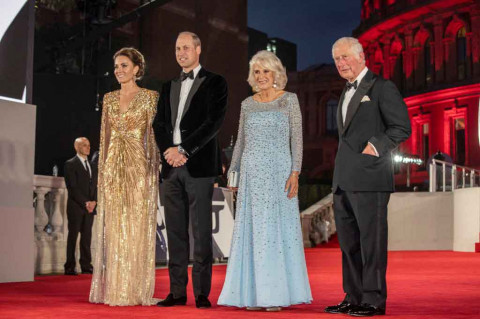 Keluarga Kerajaan Inggris Nobar Film James Bond No Time To Die