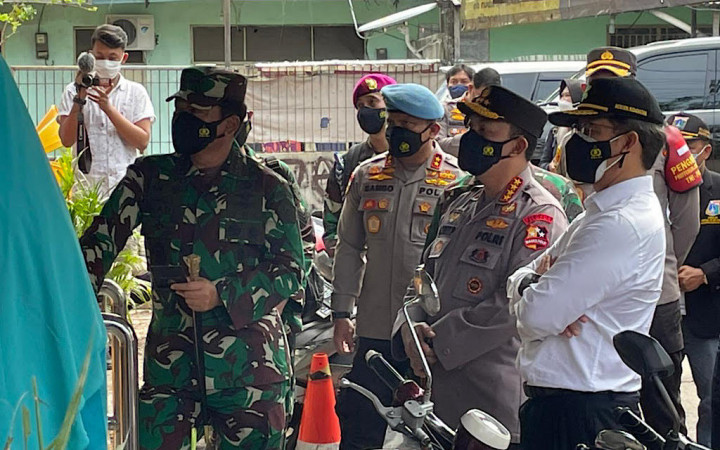 Kapolri-Panglima TNI Imbau Jajaran Tegakkan Prokes di PON Papua