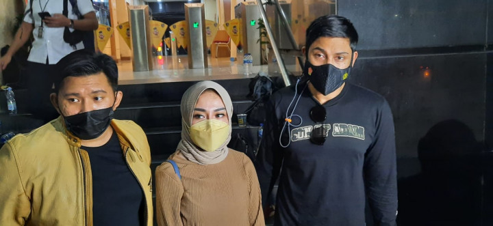 Medina Zein Dicecar 27 Pertanyaan Terkait Pencemaran Nama Baik