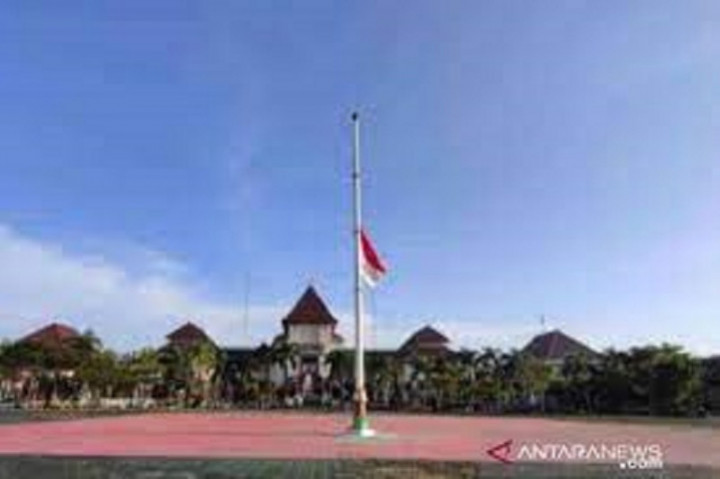 Kenang Peristiwa G30S, Pemkab Kudus Imbau Warga Kibarkan Bendera Setengah Tiang