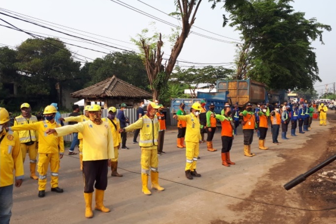 Sambut Musim Hujan, Pemprov DKI Gerebek Lumpur Kali Mookevart