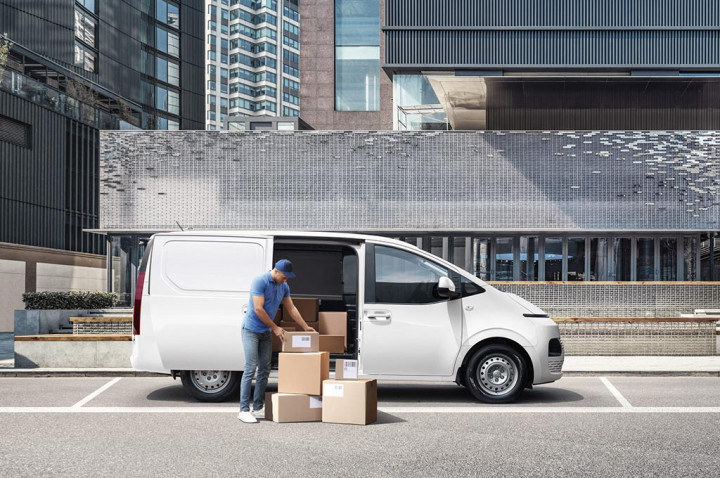 Di Negara Ini, Hyundai Staria Jadi Mobil Angkut Barang