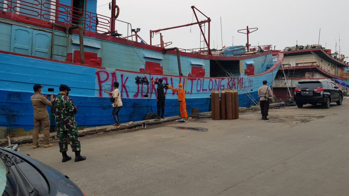 Protes PP Nomor 85 Tahun 2021, Nelayan Kibarkan Bendera Putih