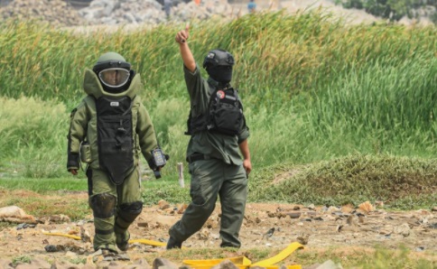 Jihandak Ledakkan Sebagian Peledak yang Ditemukan di Gunung Ciremai