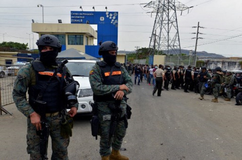 Kerusuhan Tewaskan 118 Napi, Militer Patroli di Penjara Ekuador