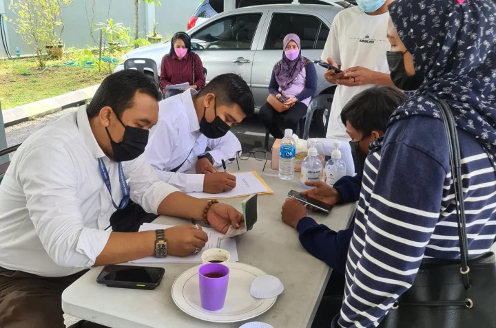 Selama 3 Pekan, KRI Tawau Buka Program Vaksinasi untuk WNI