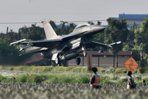 52 Pesawat Tempur Tiongkok Lewati Zona Pertahanan Udara Taiwan