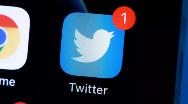 Bos Twitter Ejek Facebook, WhatsApp, dan Instagram Tumbang