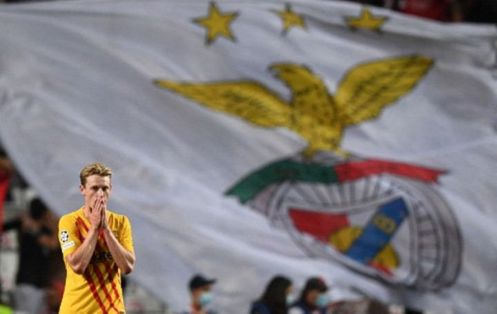 Waduh! Barcelona Jadi Tumbal Gara-gara Whatsapp dan Instagram <i>Error</i>, Ada Apa?